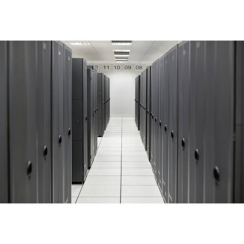 Server HPE QSFP28 to SFP28 Adapter